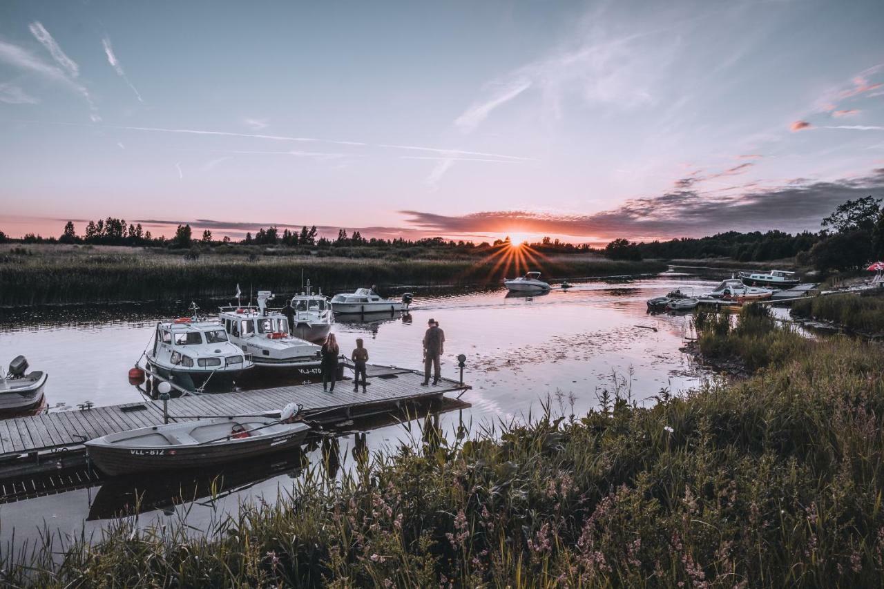 Kalurikula Fishing Village パルヌ エクステリア 写真