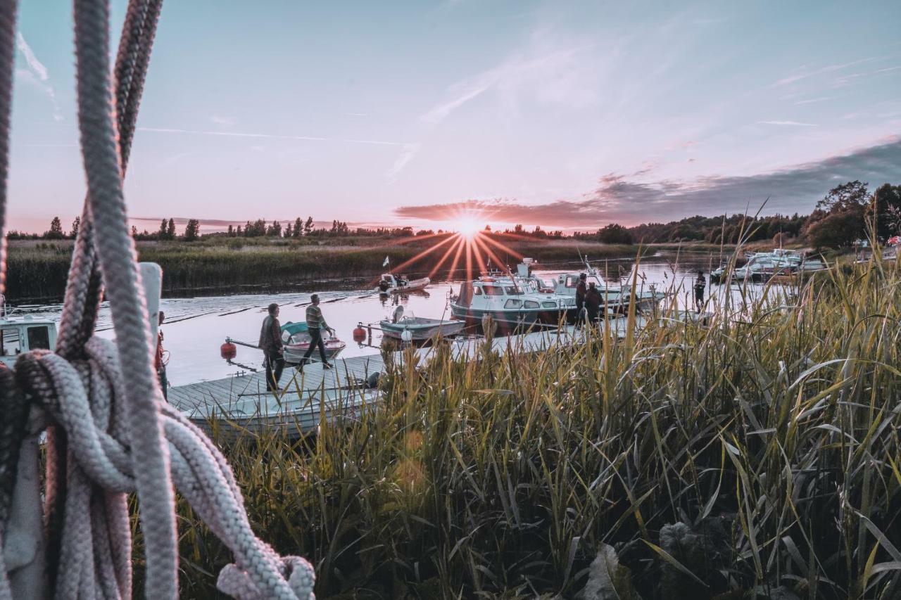 Kalurikula Fishing Village パルヌ エクステリア 写真
